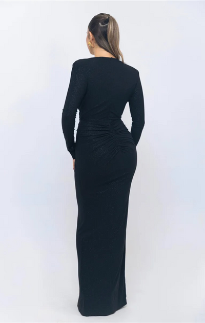 Robe Élixir – L’Alliance Parfaite du Glamour et de la Sophistication